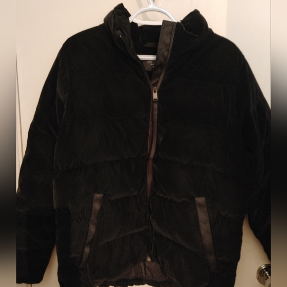 Athleta Venice Odessey Down Puffer Jacket SZ.M Black - Picture 4 of 10